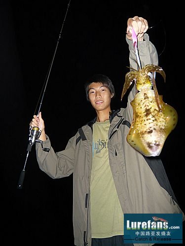 ap_20071111121957416.jpg