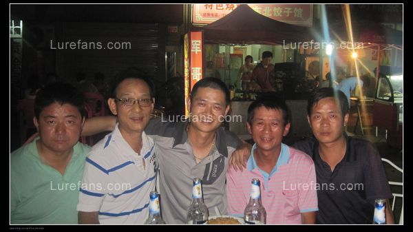 Ƭ 098.jpg
