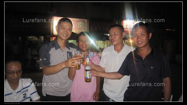 Ƭ 094.jpg