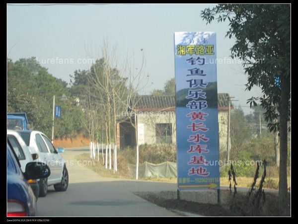Ƭ 048.jpg